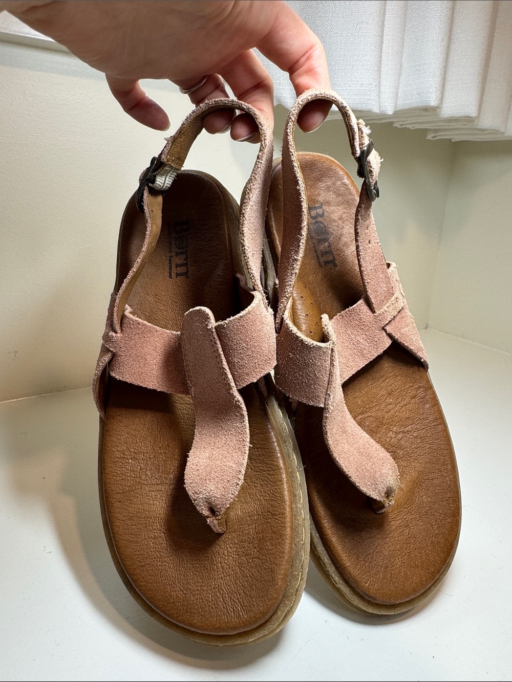 Born pink suede sandals. 7.